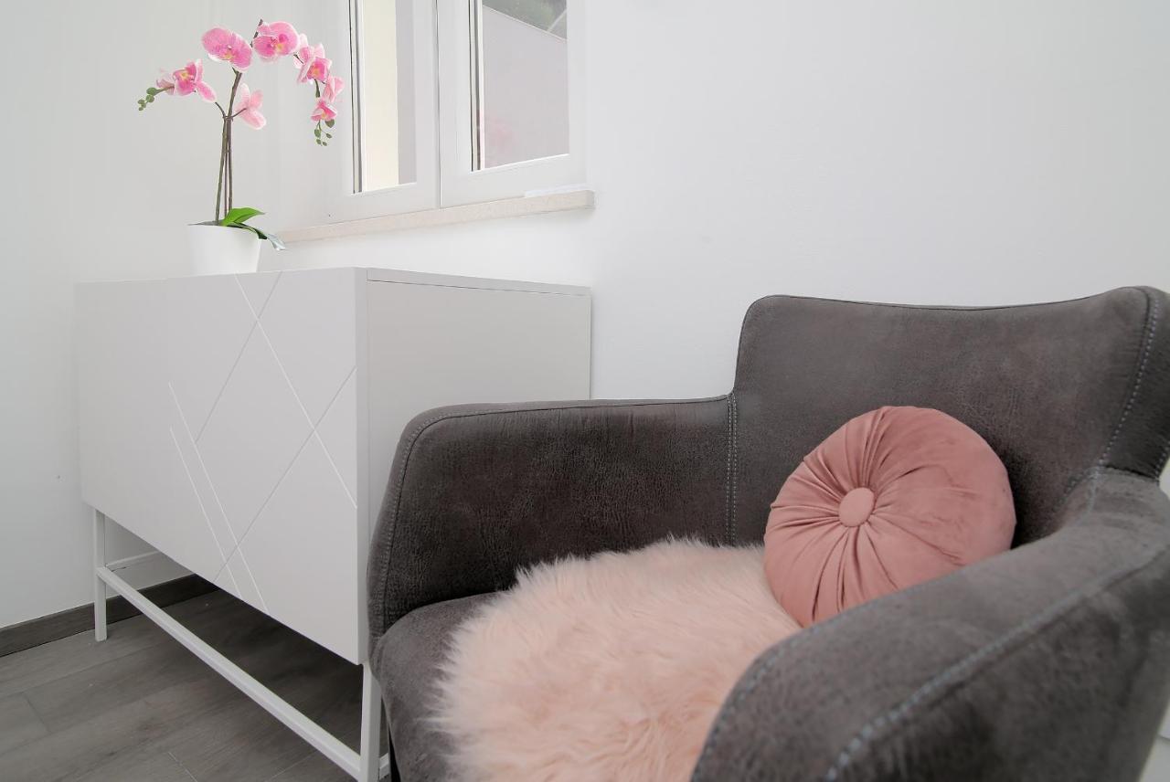 Seaside M Zaton 3 -seaview And Parking Apartment